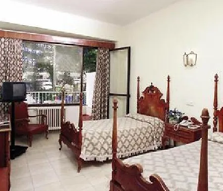 Gaya Hotel