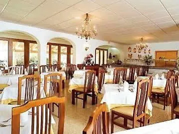 Gaya Hotel
